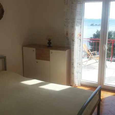 Viktor Apartamento Murter